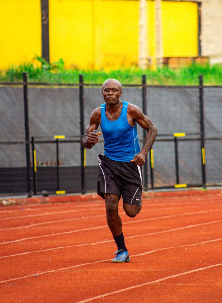  Athlete hip mobility training for healthy aging

